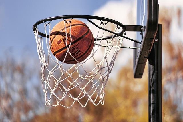 Braylon Mullins basketball shot
